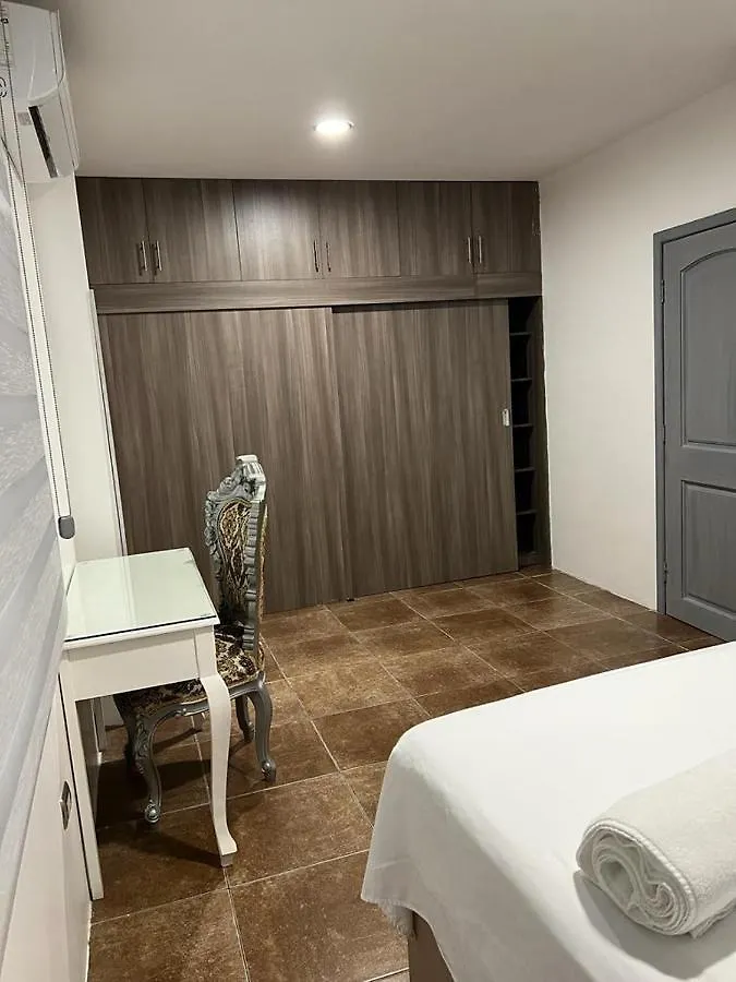 The Royalty Inn Apartmenthotel #1 Guayaquil