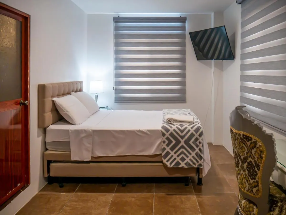 The Royalty Inn Apartmenthotel #1 Guayaquil 0*,
